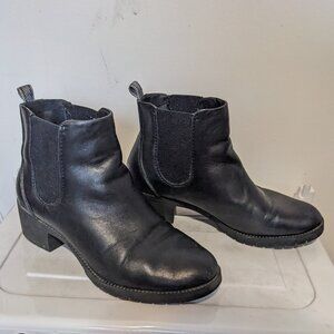 Black Leather Chelsea Boot